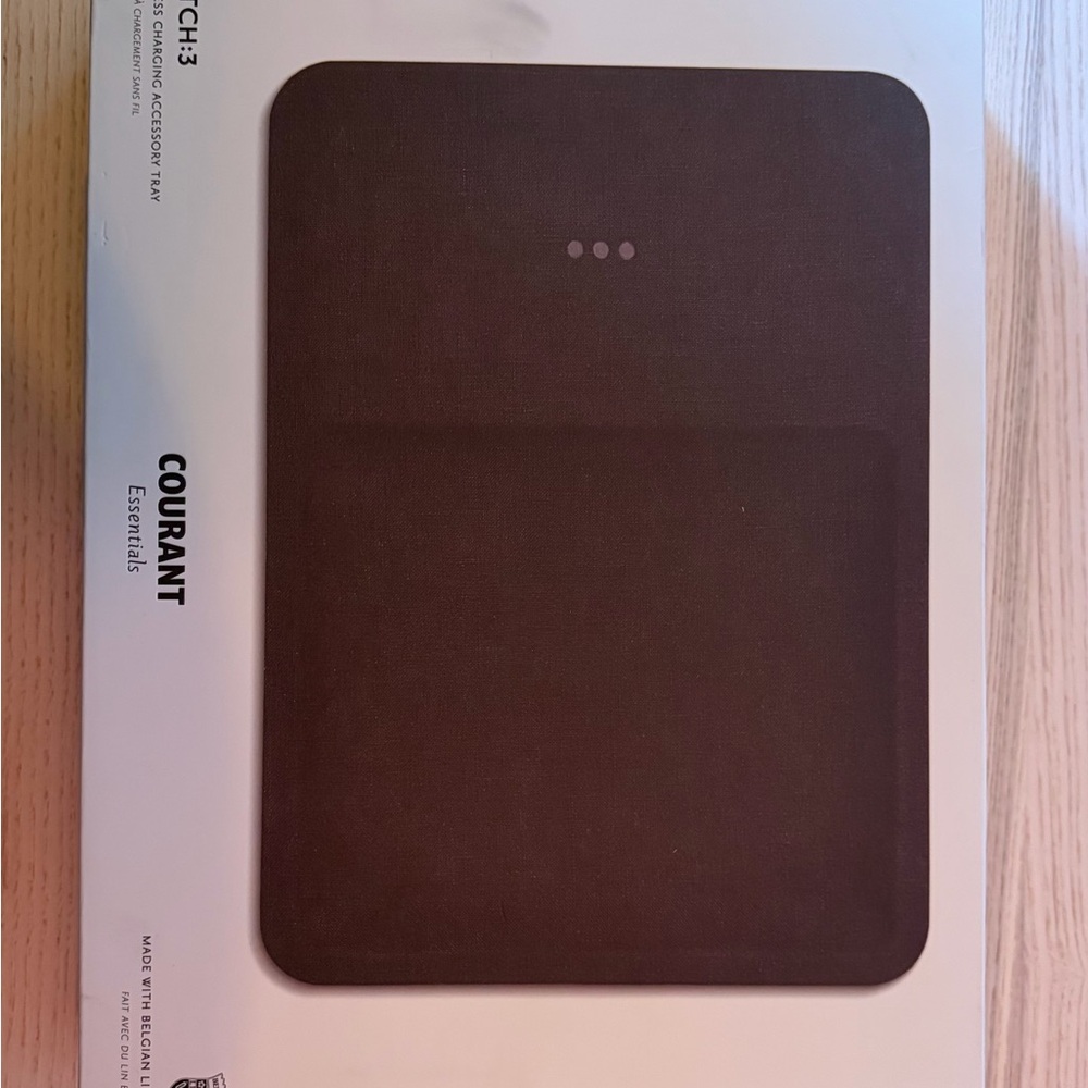 Oura Essentials Wireless Charger - Black